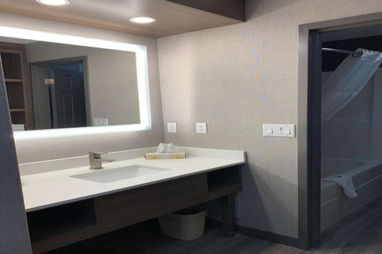 Best Western Plus West Edmonton Buitenkant foto