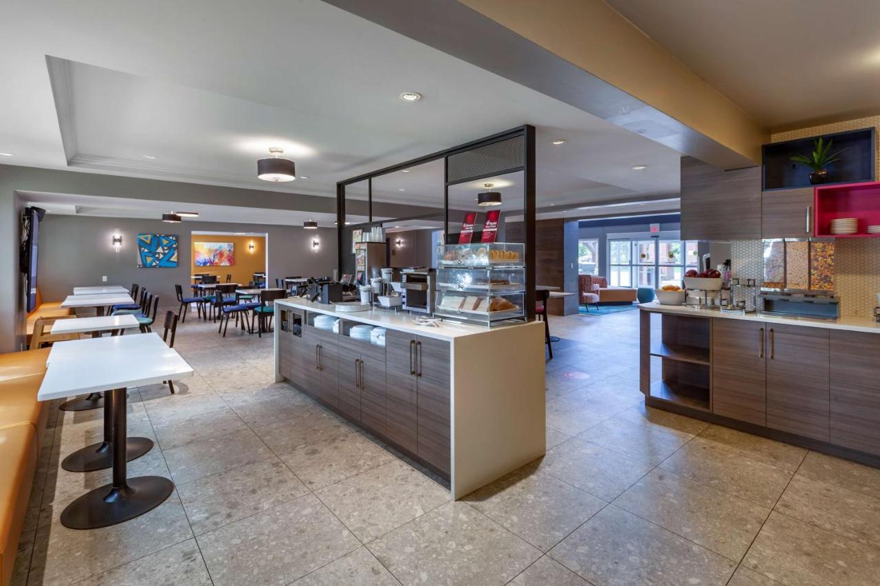Best Western Plus West Edmonton Buitenkant foto
