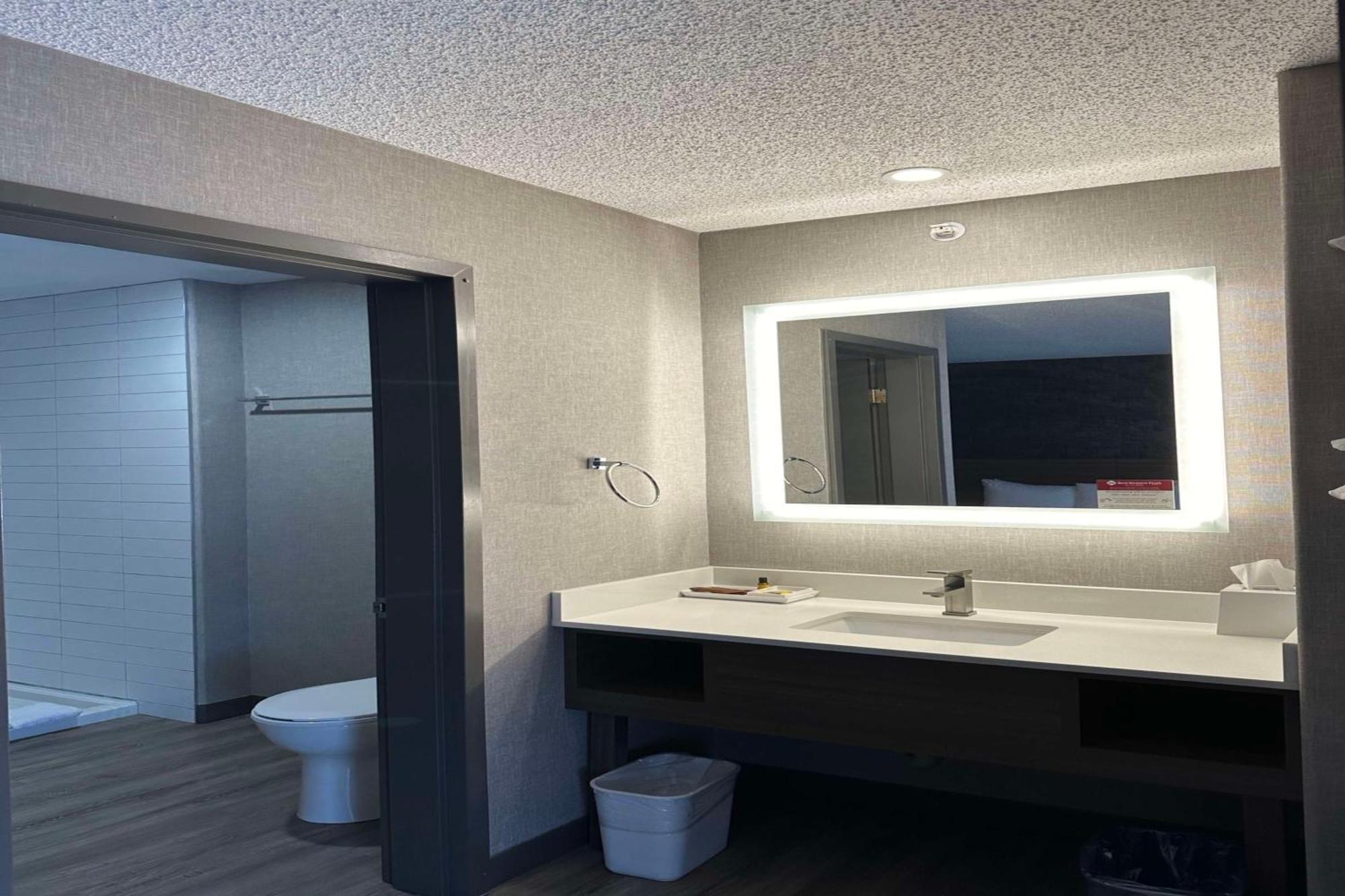 Best Western Plus West Edmonton Buitenkant foto